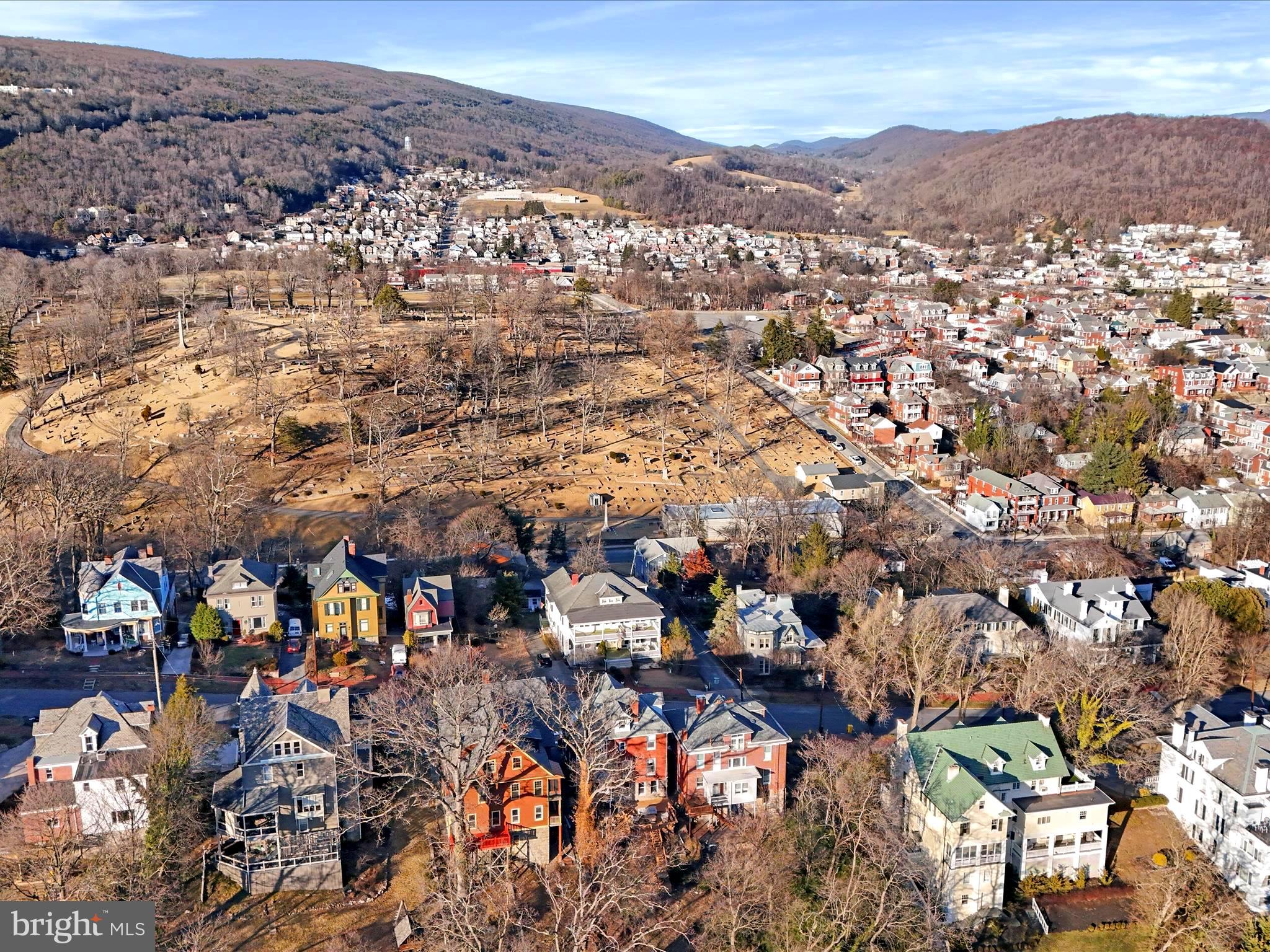 WEST SIDE - Residential