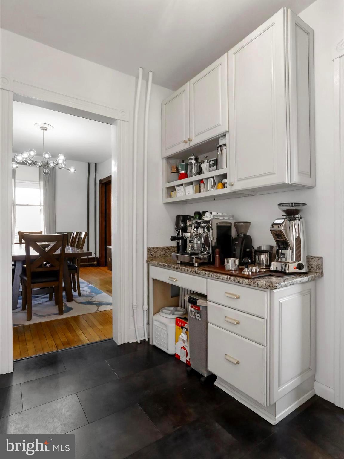 WEST SIDE - Residential