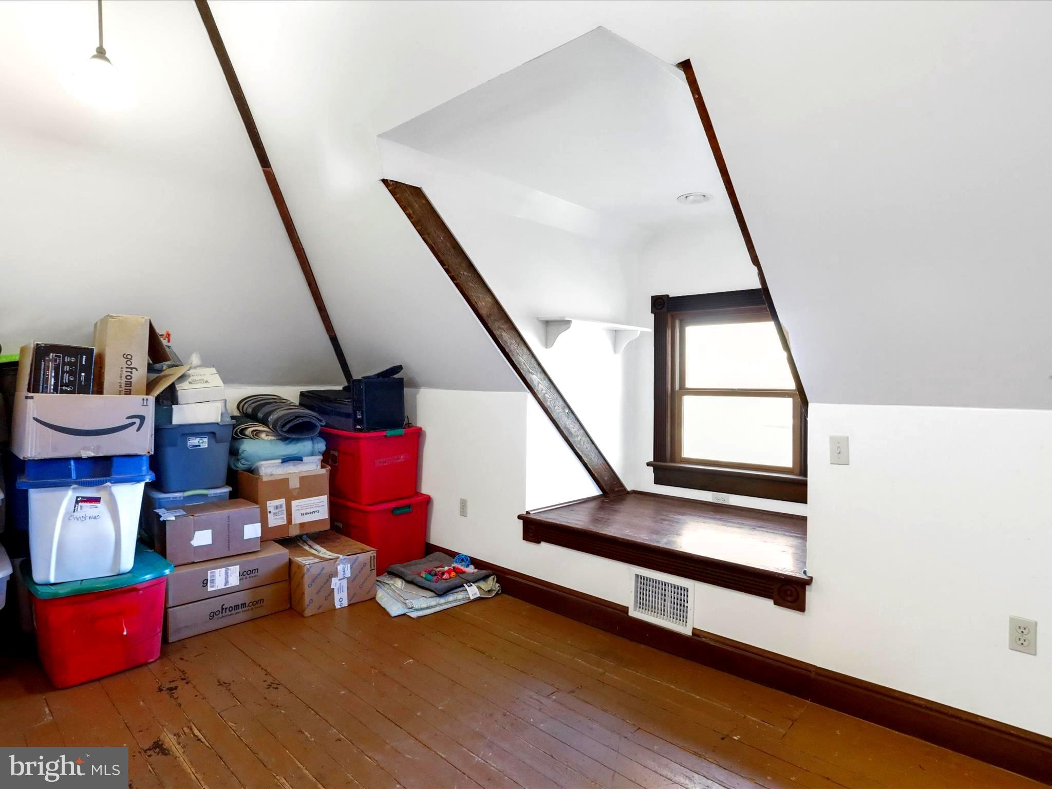 WEST SIDE - Residential