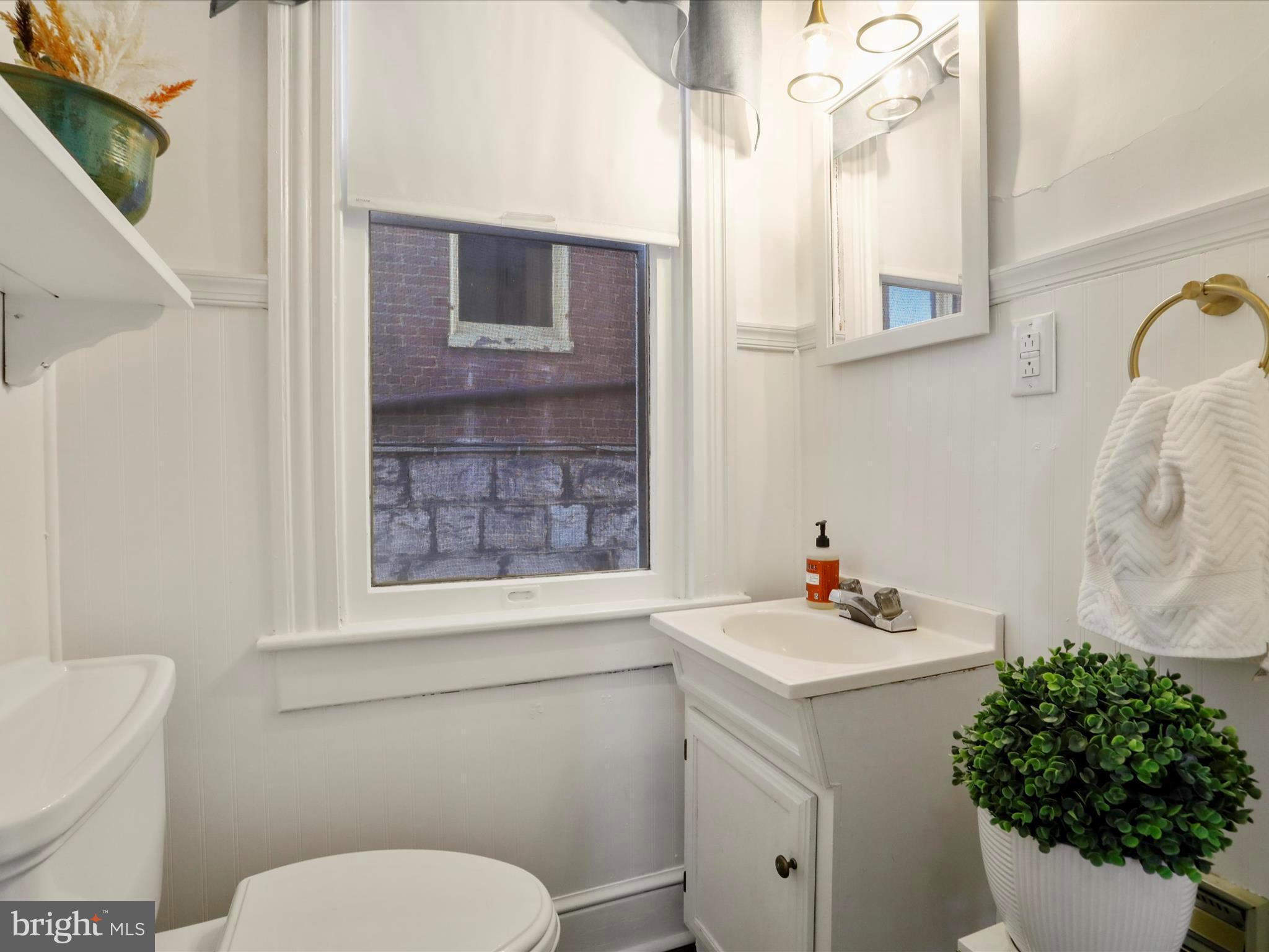 WEST SIDE - Residential