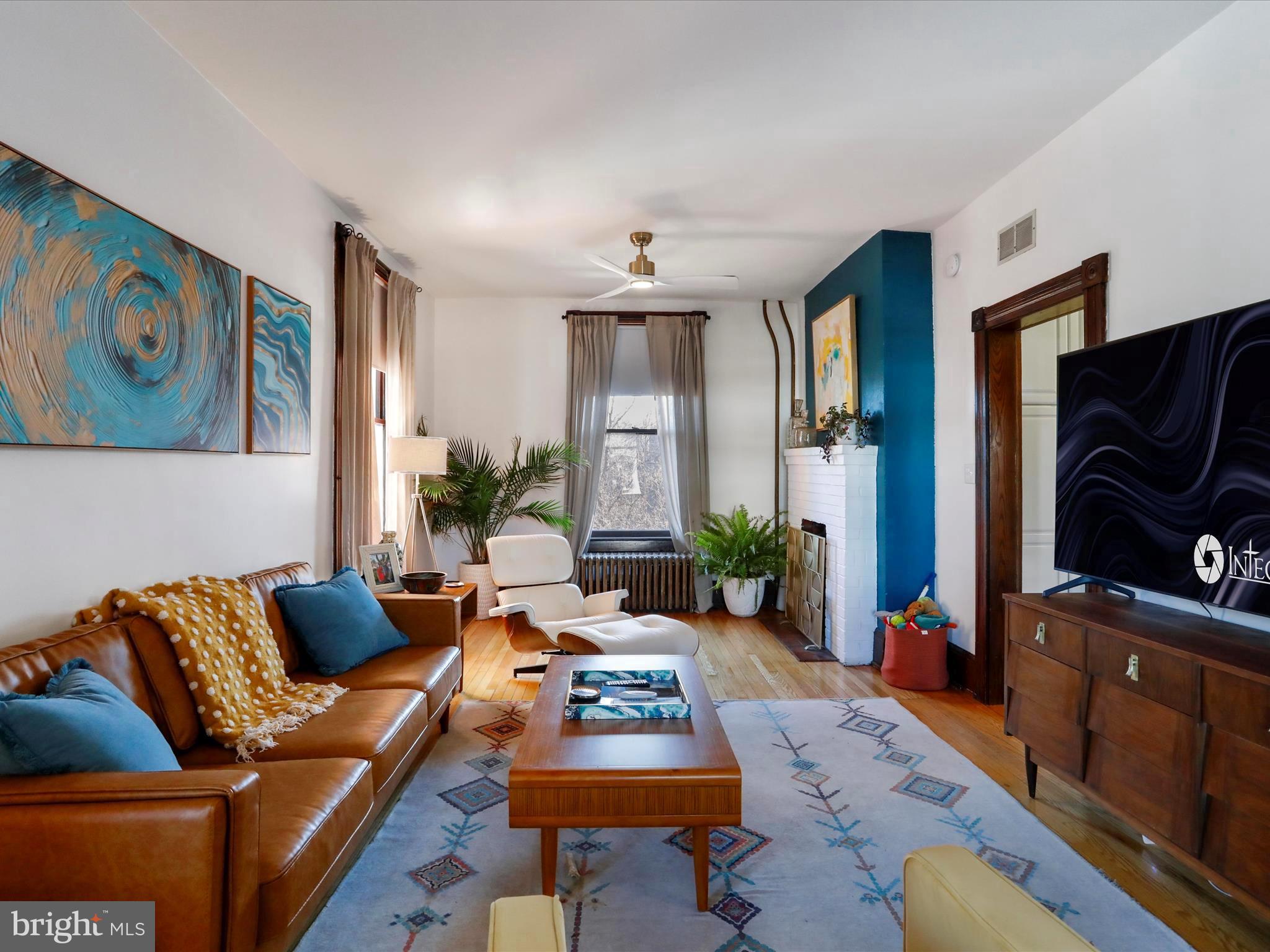 WEST SIDE - Residential