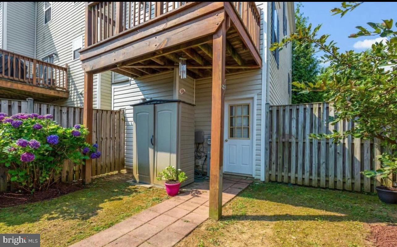 WELLFLEET MEWS - Residential