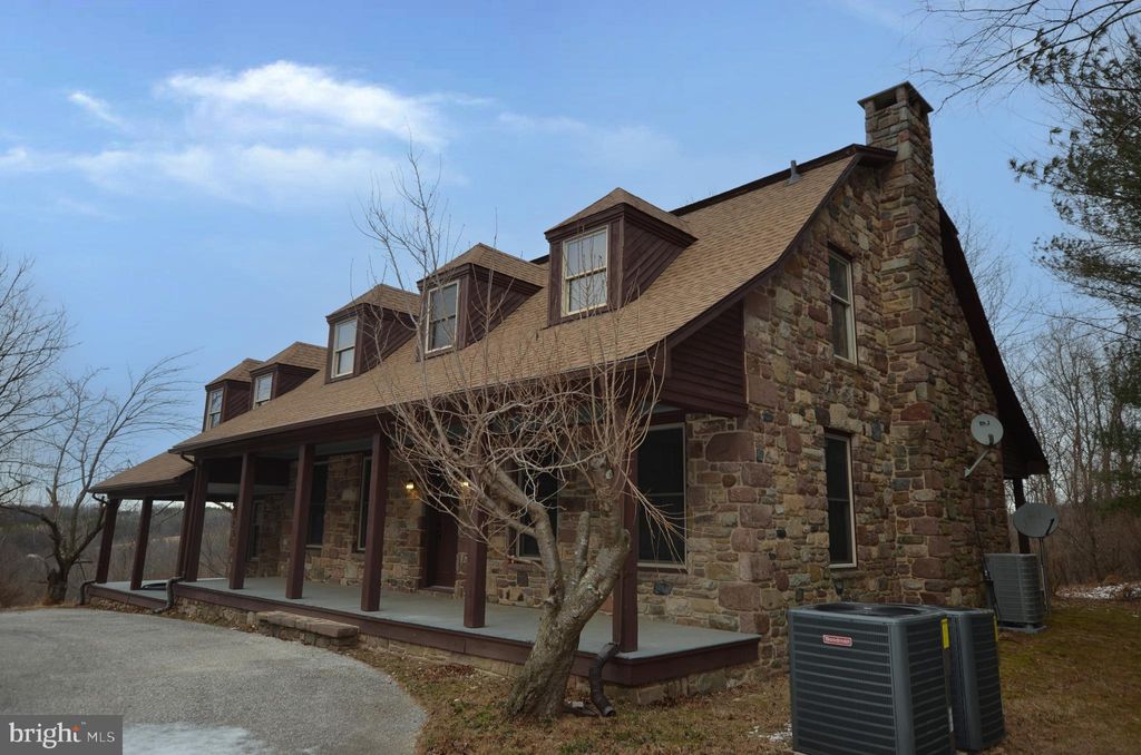 Photo of 3414 Trone Road, GLENVILLE, PA 17329 (MLS # PAYK2097502)