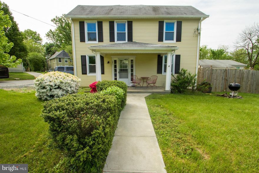 LOVELY CATONSVILLE 1540 SQ FT 3BD/2BA SFH. 2013 GUT RENOVATION W/NEW INTERIOR EVERYTHING. HUGE KITCHEN ADORNED W/GRANITE COUNTERS SSA,DW & CERAMIC FLR LAUNDRY RM  OFF THE KITCHEN  HW IN LR & DEN. 1ST FLOOR BA W/CERAMIC TILE.TONS CLOSET SPACE 2ND FL BA CERAMIC TILE JETTED TUB & GRANITE VANITY. CARPET IN BDS. STORAGE RM LRG CELLAR  FENCED SIDE YD. NEW LANDSCAPING AND SOLAR LIGHTING. NEW WDS