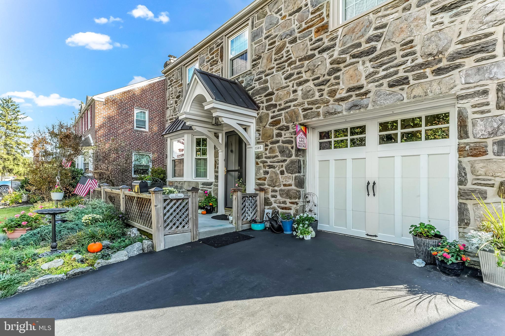 LYNNWOOD - Residential