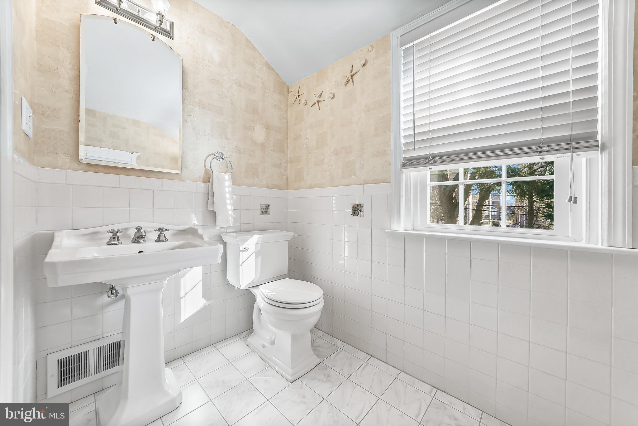 LYNNWOOD - Residential