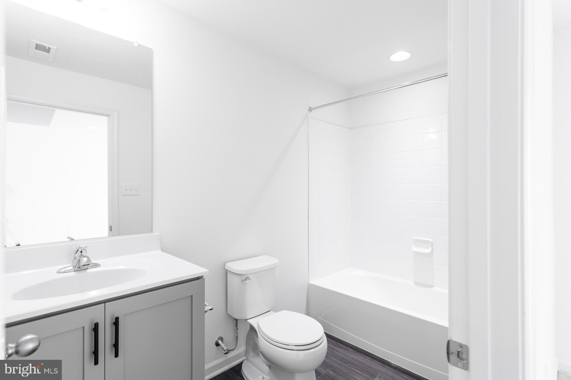 ARCHERS ROCK - Residential