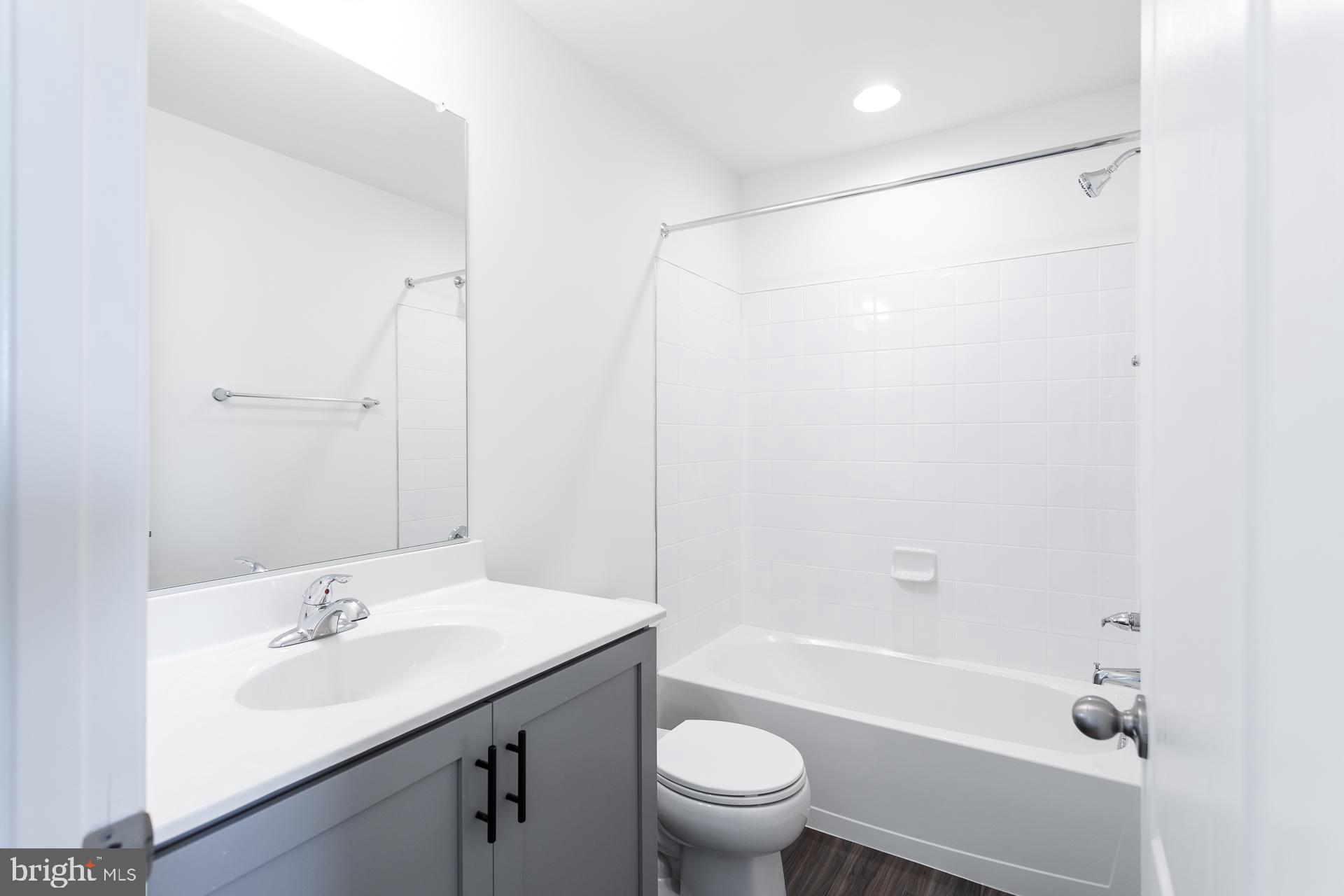 ARCHERS ROCK - Residential