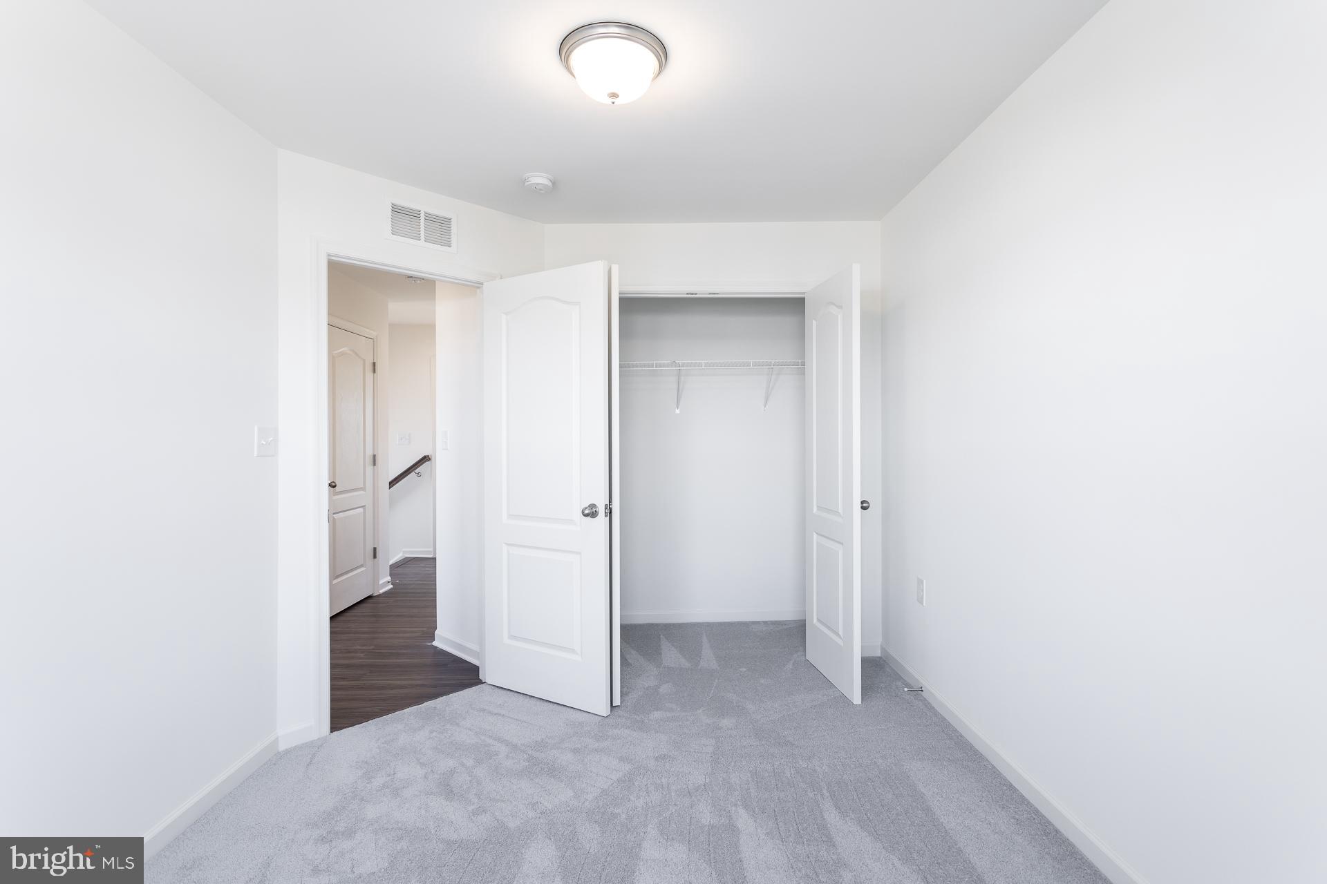 ARCHERS ROCK - Residential