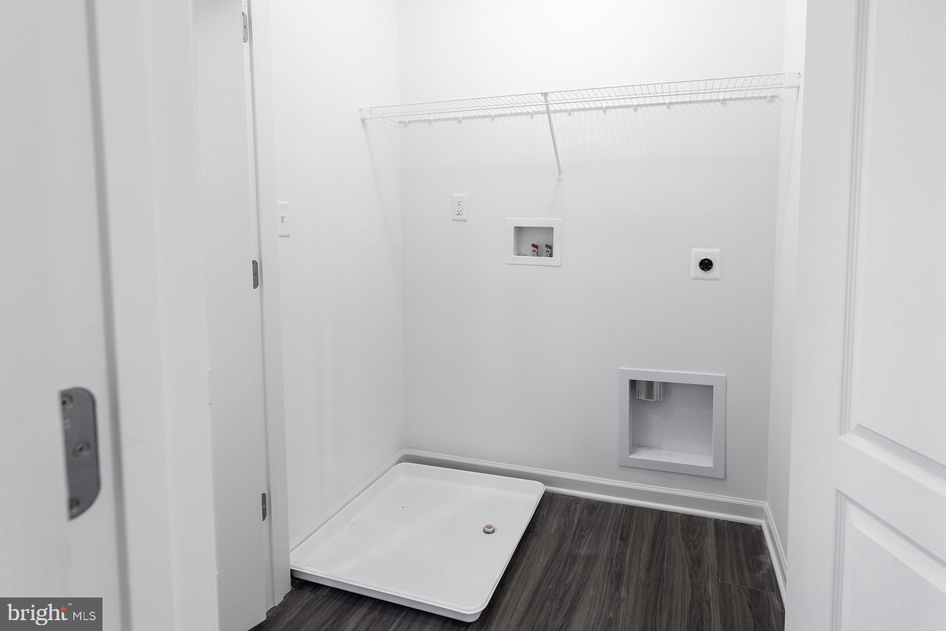 ARCHERS ROCK - Residential