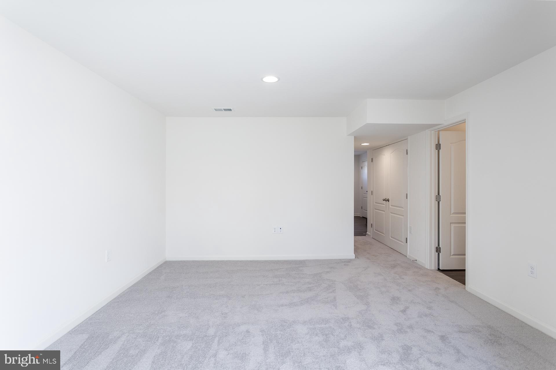 ARCHERS ROCK - Residential