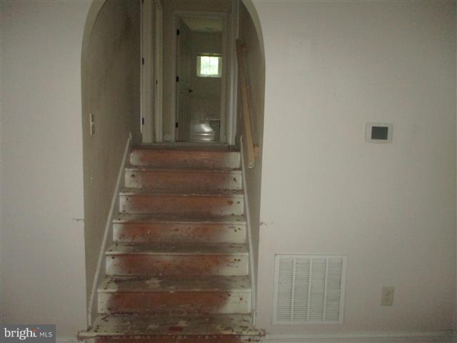 HOLLY NECK - Residential