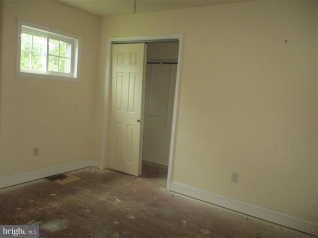 HOLLY NECK - Residential