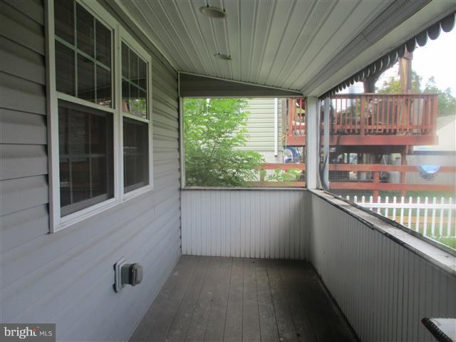 HOLLY NECK - Residential