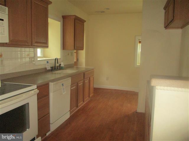 HOLLY NECK - Residential