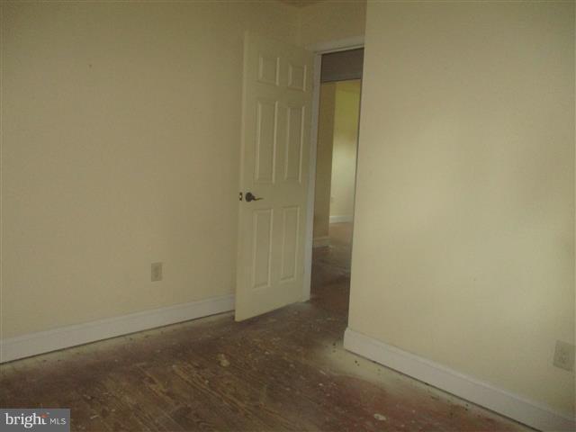 HOLLY NECK - Residential