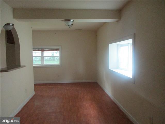 HOLLY NECK - Residential