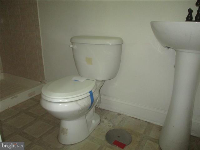 HOLLY NECK - Residential