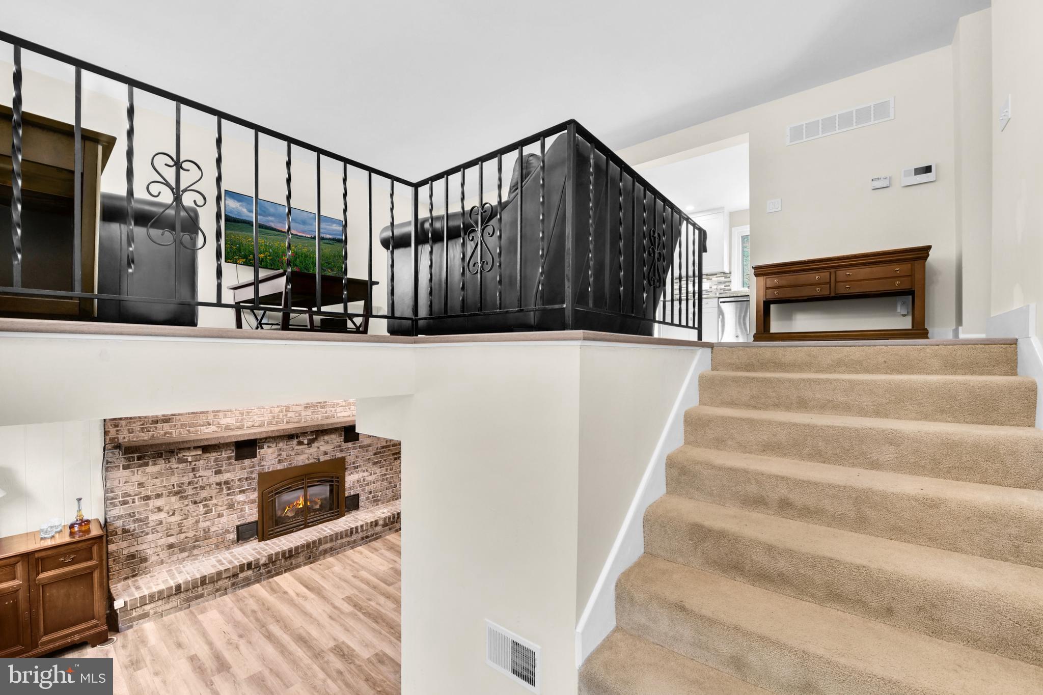 1708 FARR ROAD