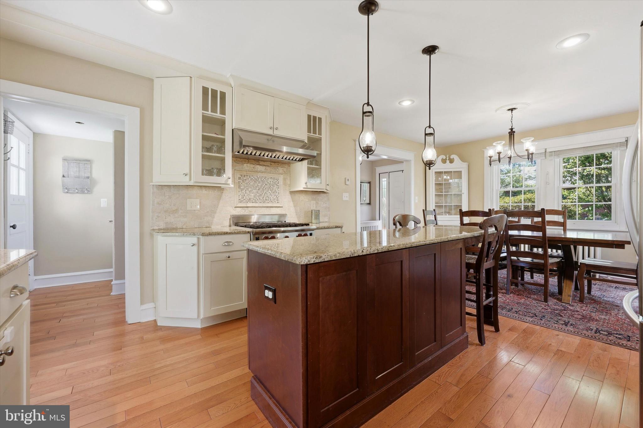 JENKINTOWN - Residential