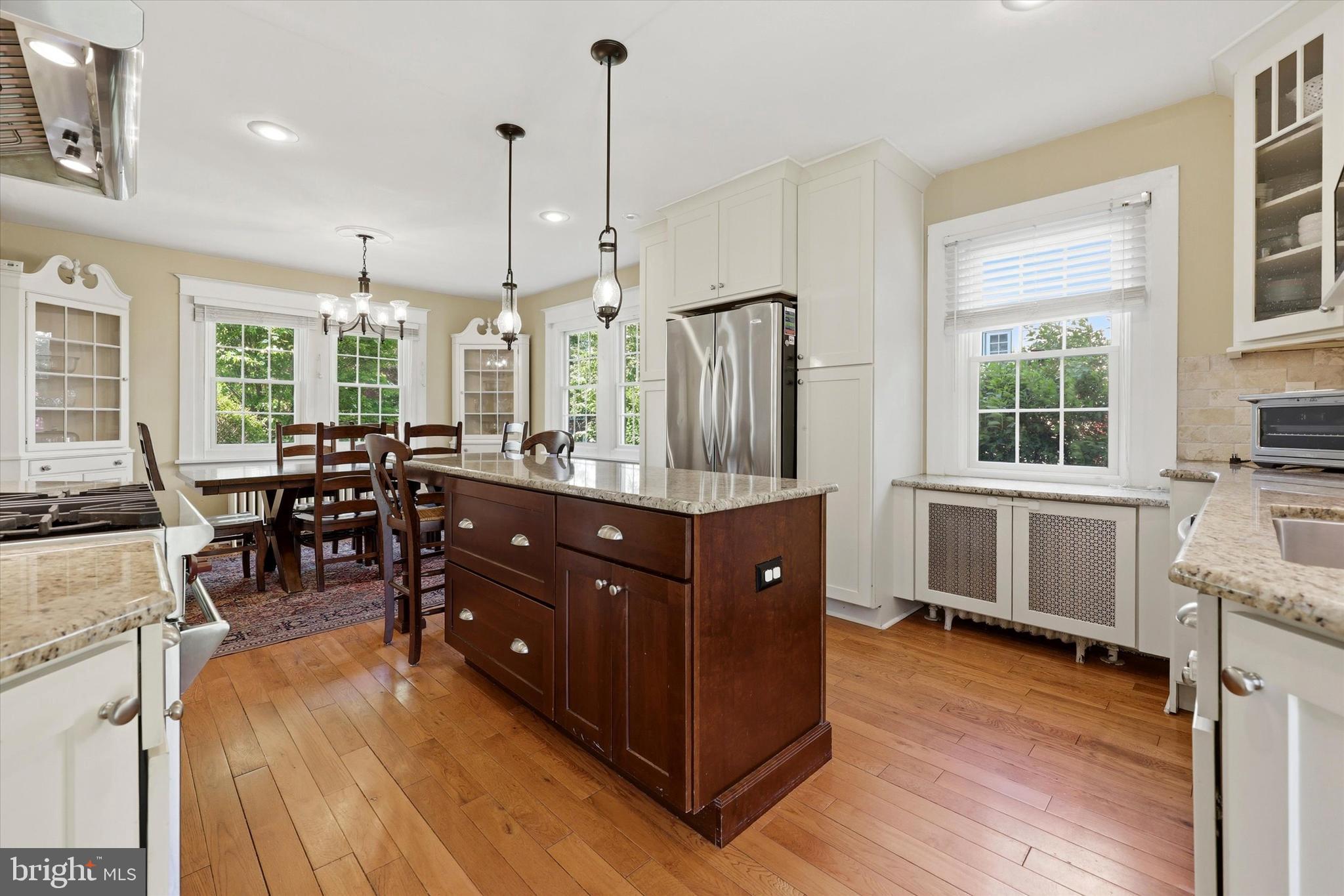 JENKINTOWN - Residential