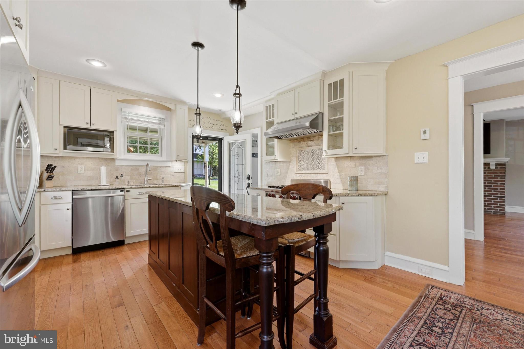 JENKINTOWN - Residential