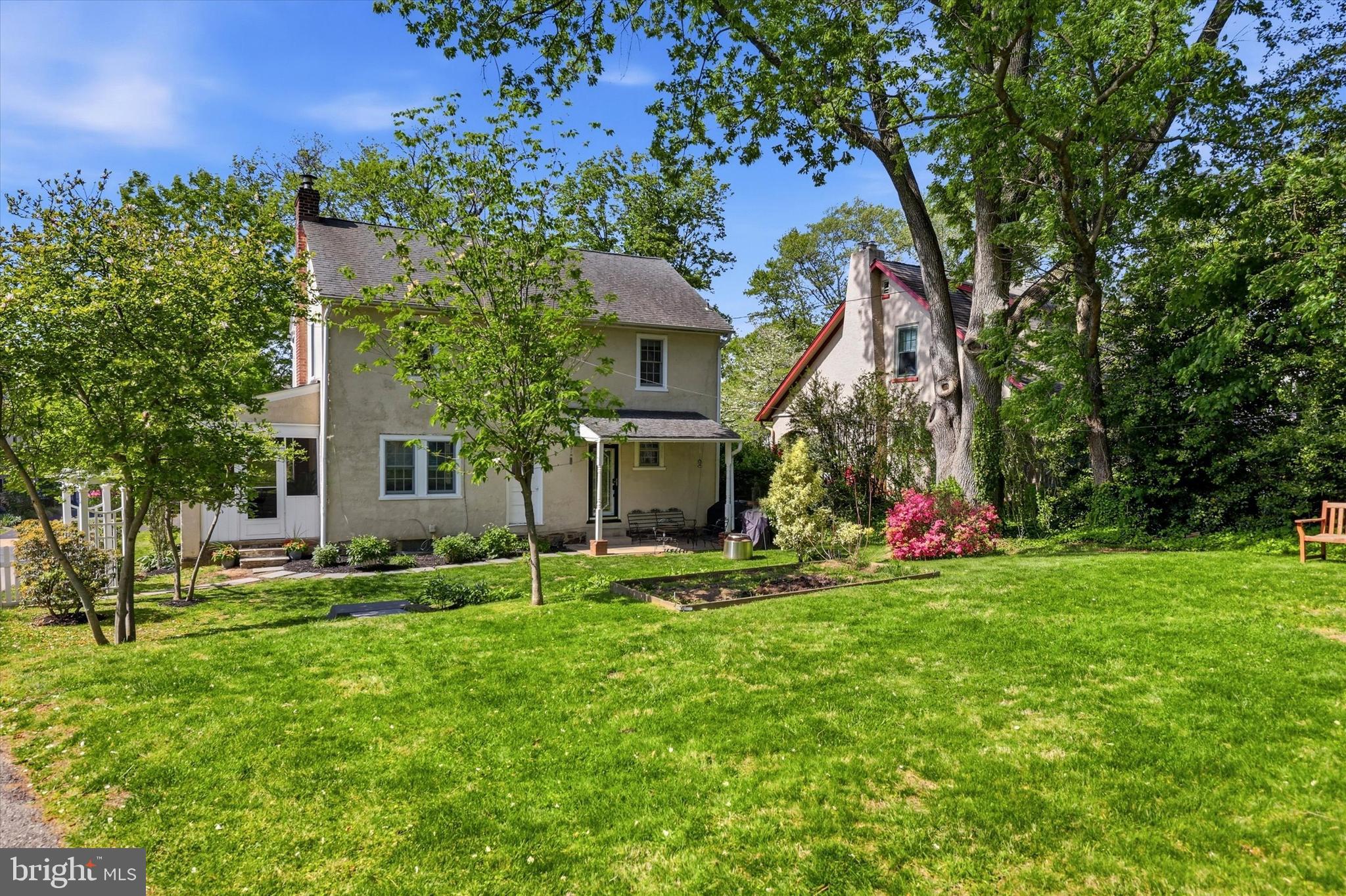 JENKINTOWN - Residential