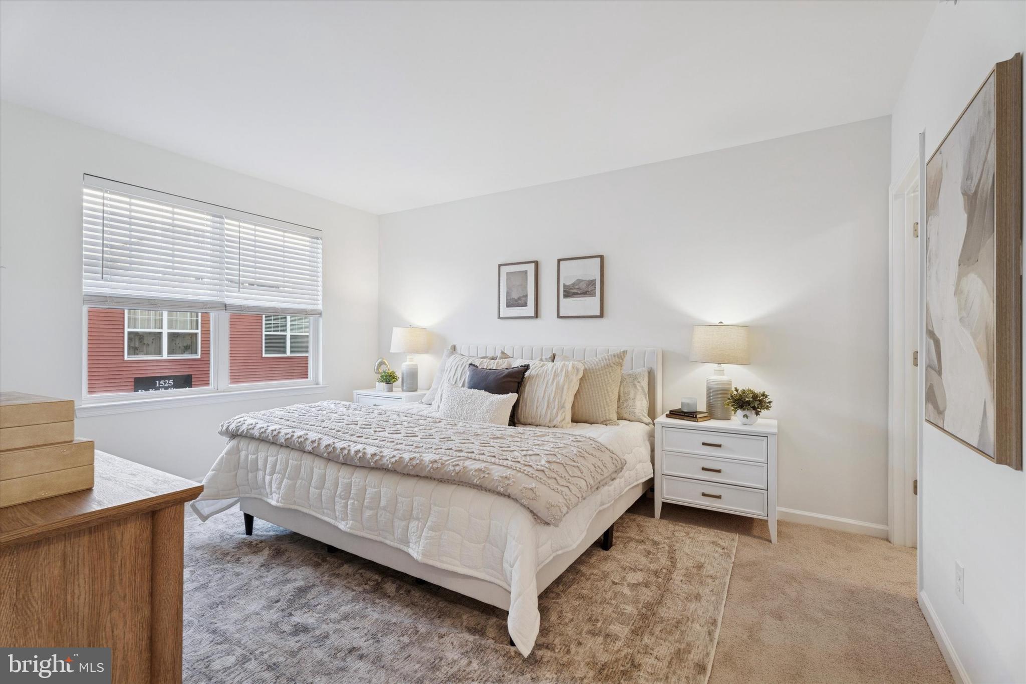 ARBOR KNOLL - Residential