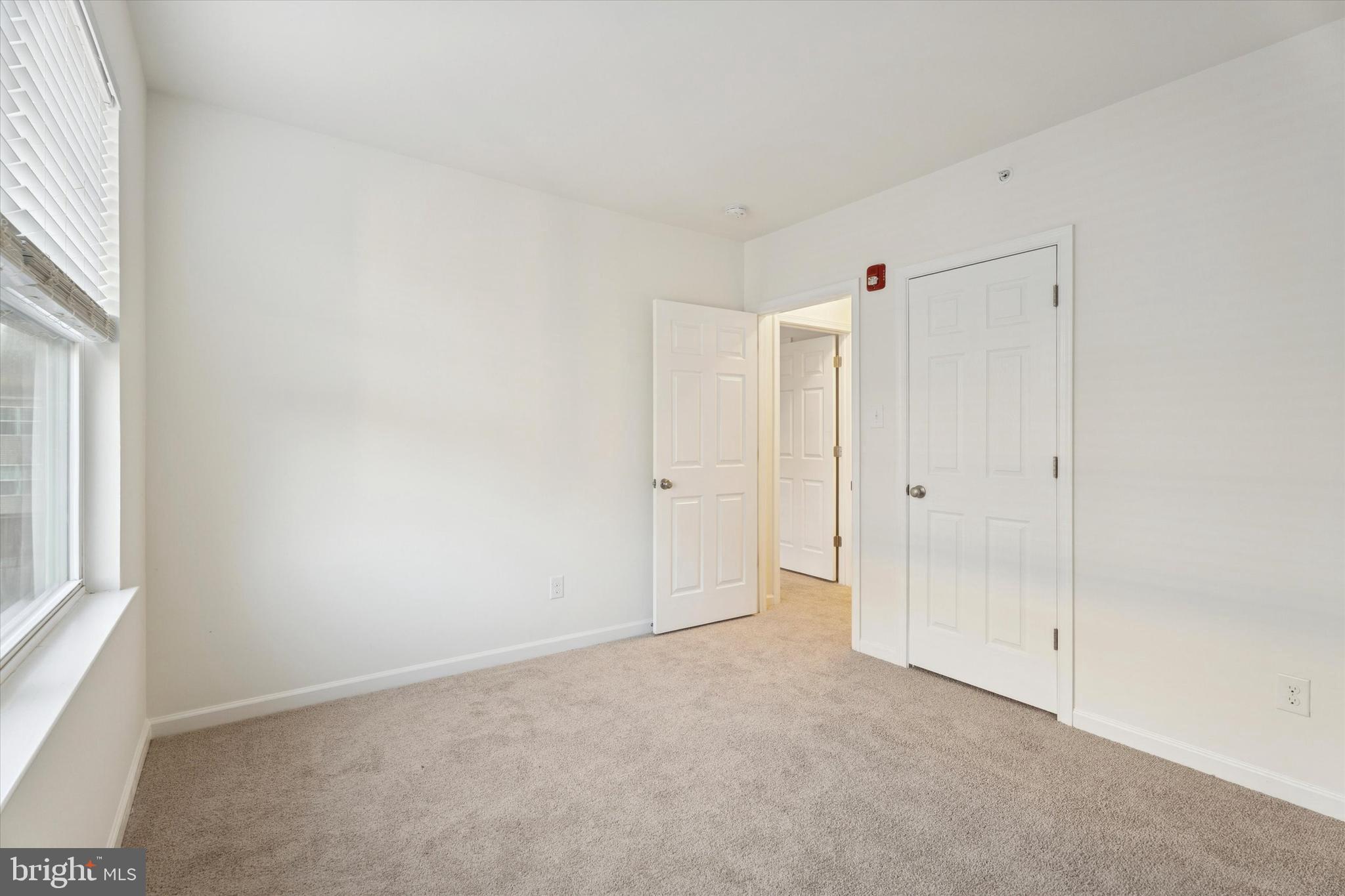 ARBOR KNOLL - Residential