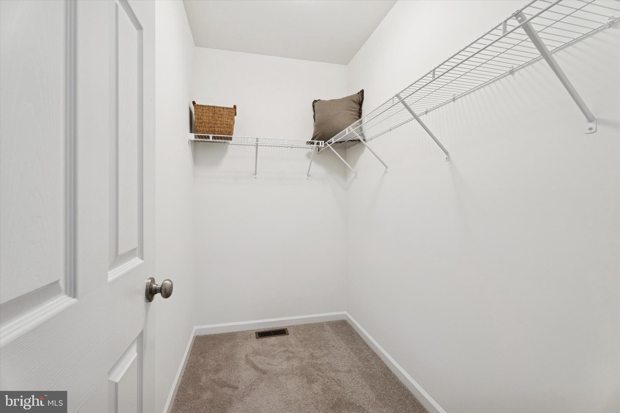 ARBOR KNOLL - Residential