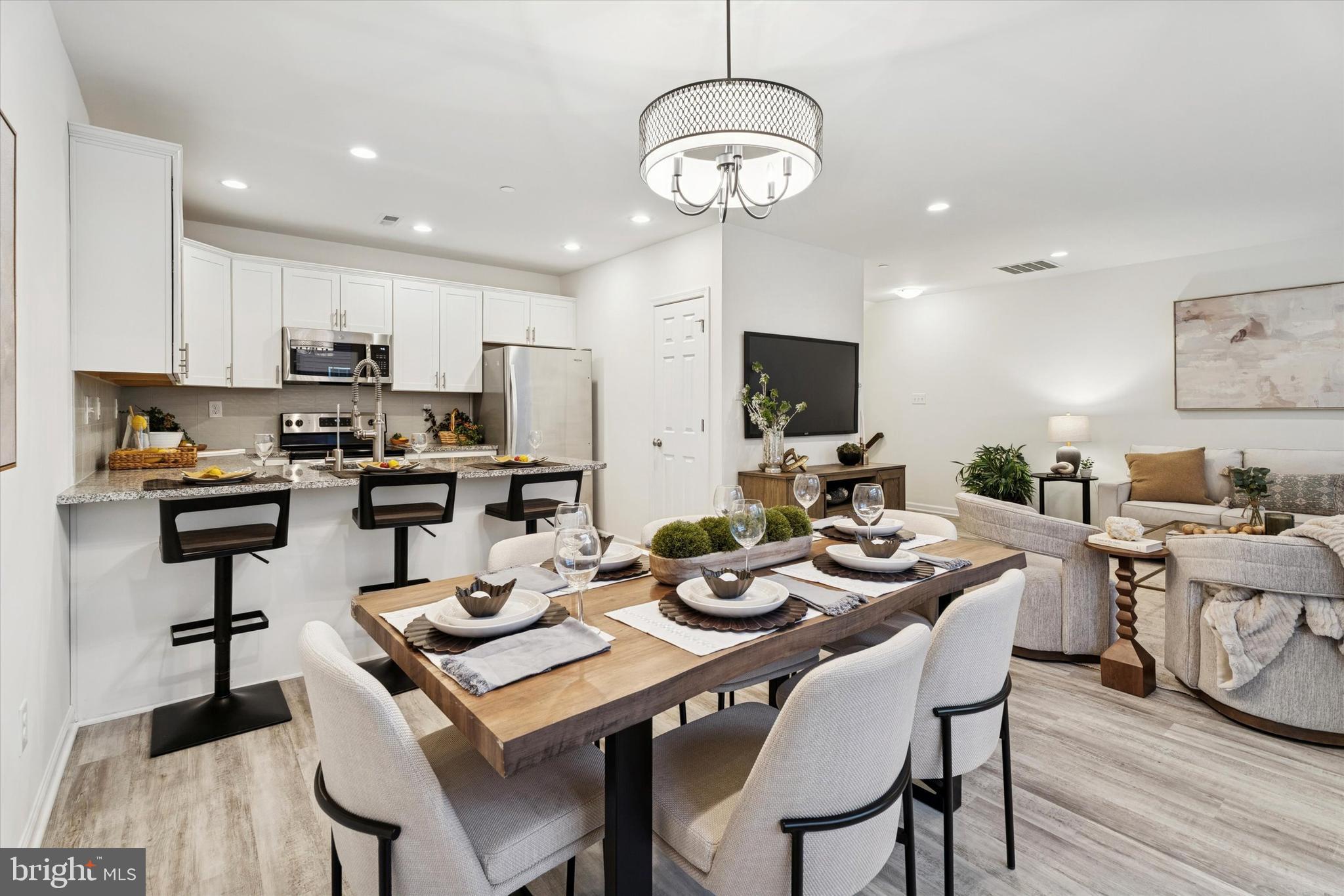 ARBOR KNOLL - Residential