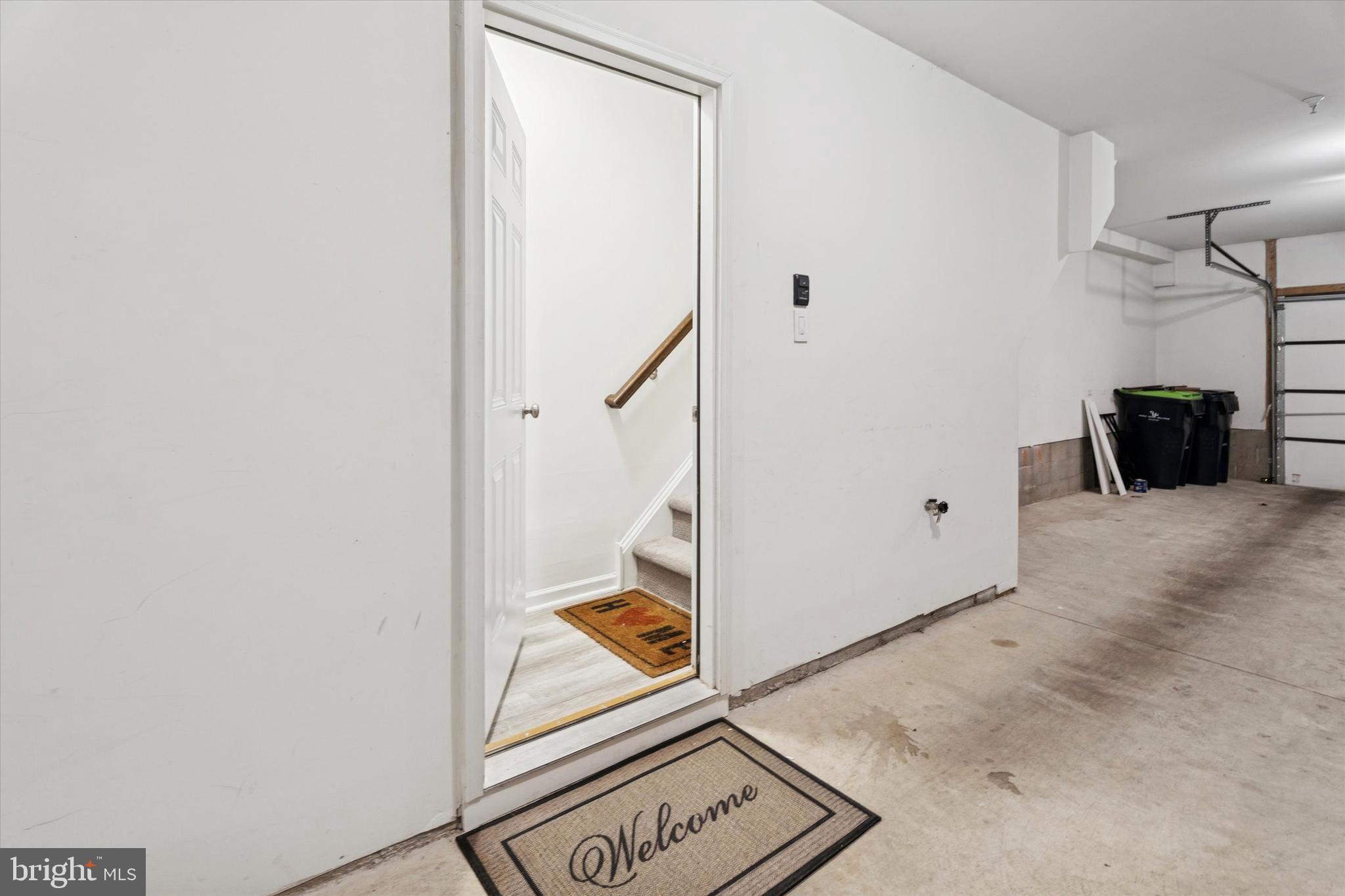 ARBOR KNOLL - Residential