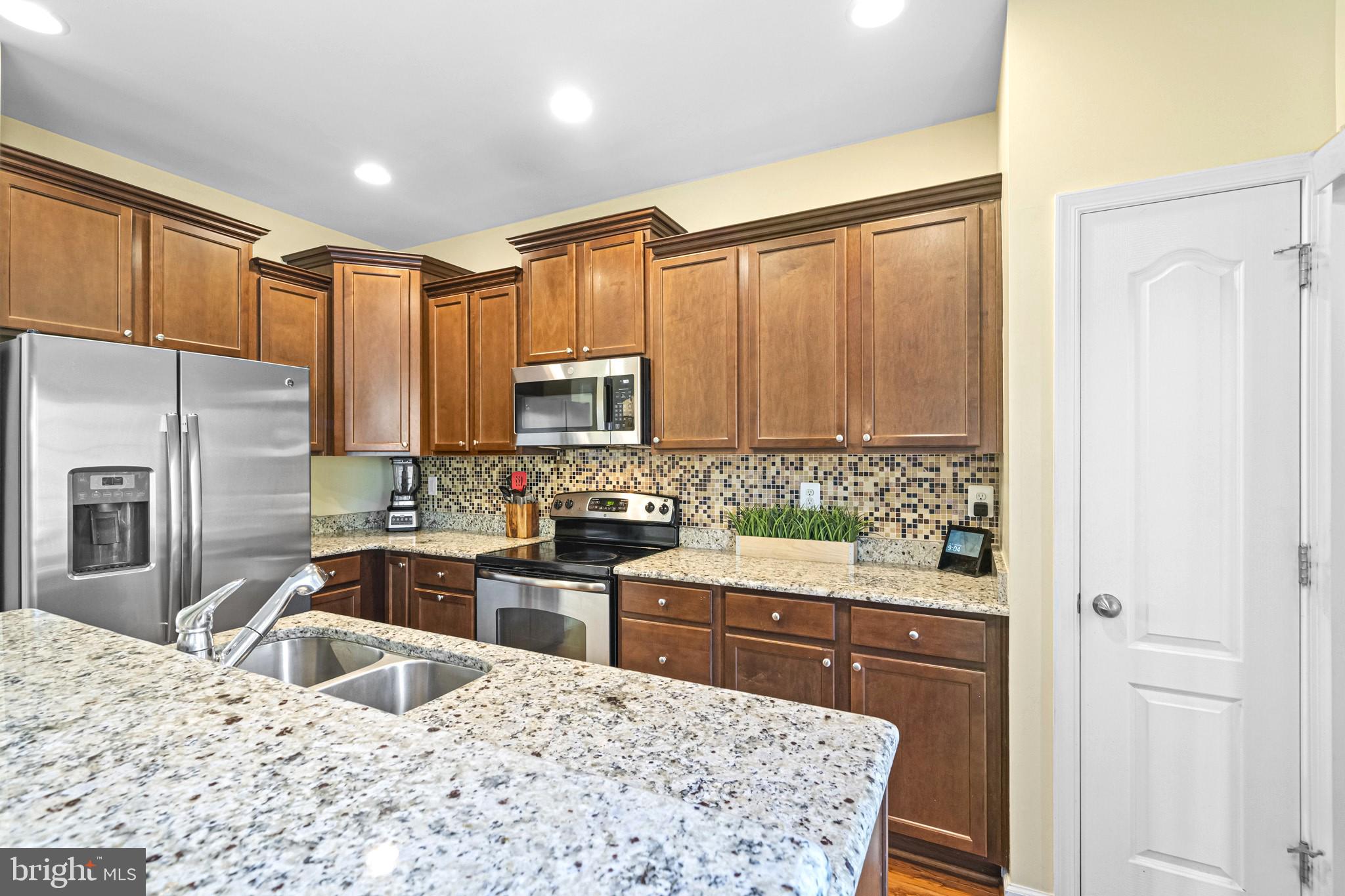 CHELSEA MANOR - Residential