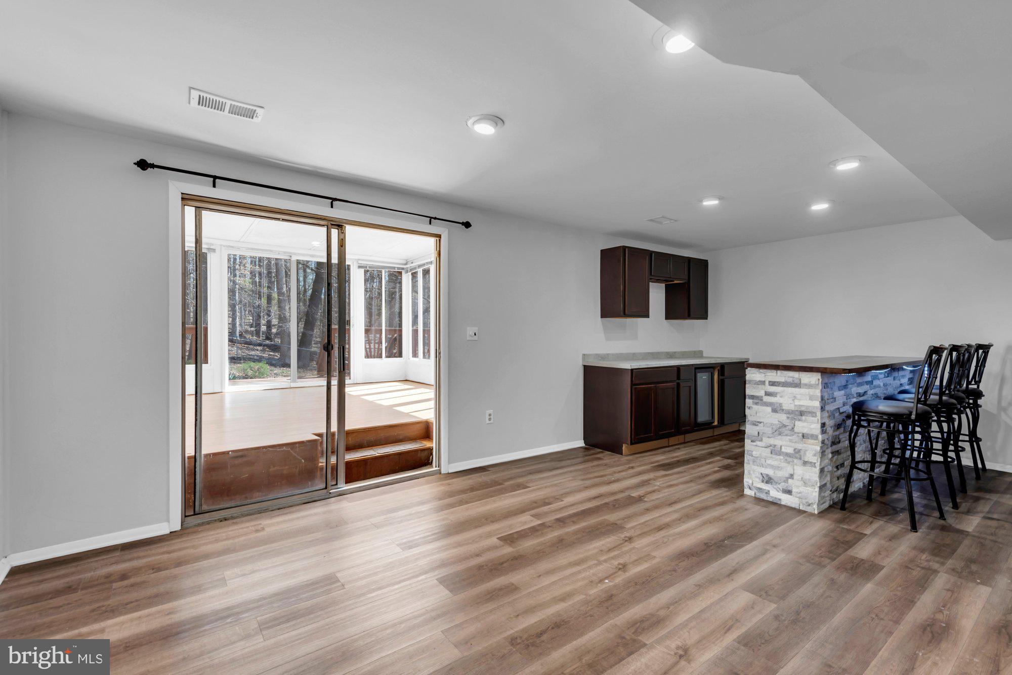 MARLBORO MEADOWS - Residential