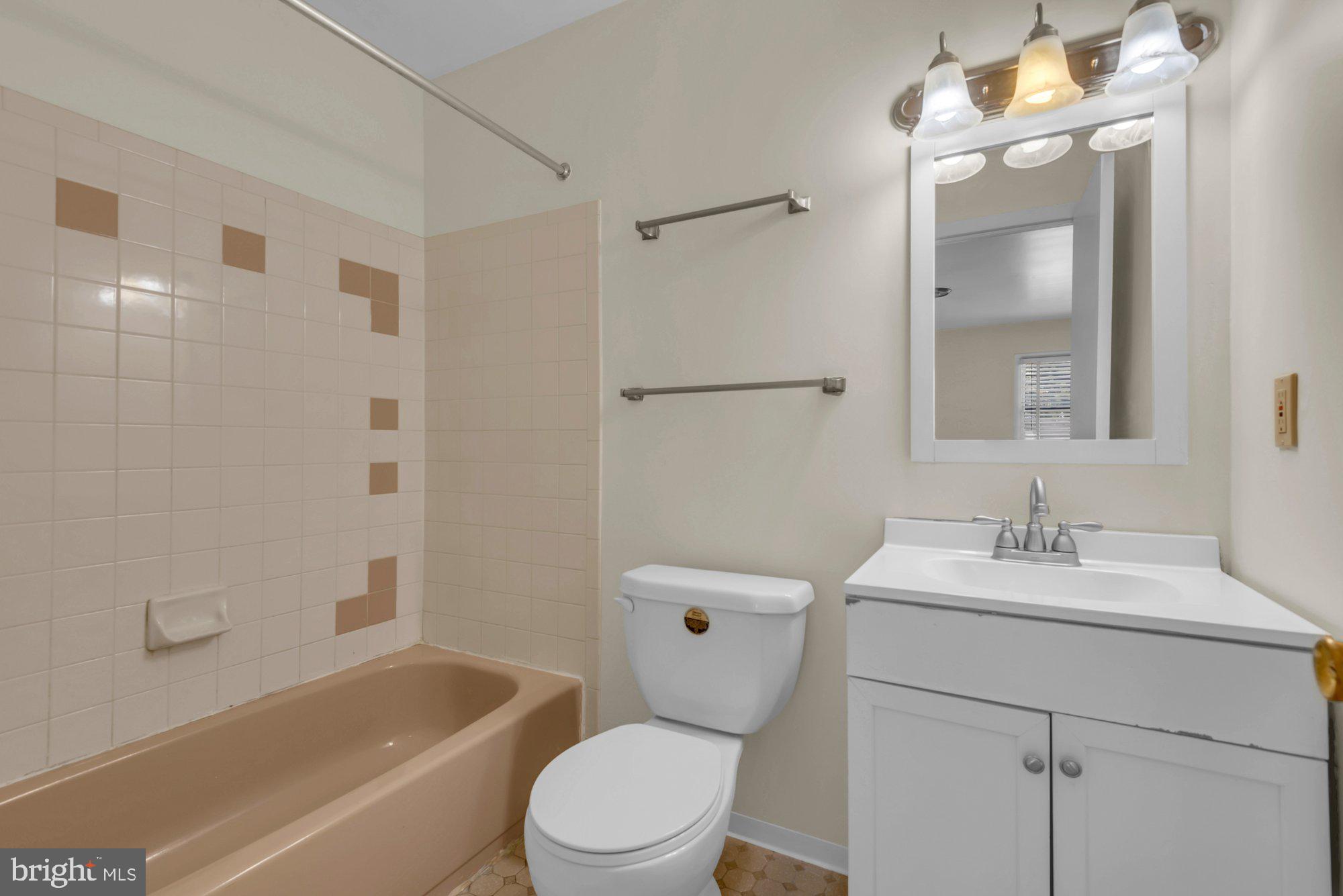 MARLBORO MEADOWS - Residential