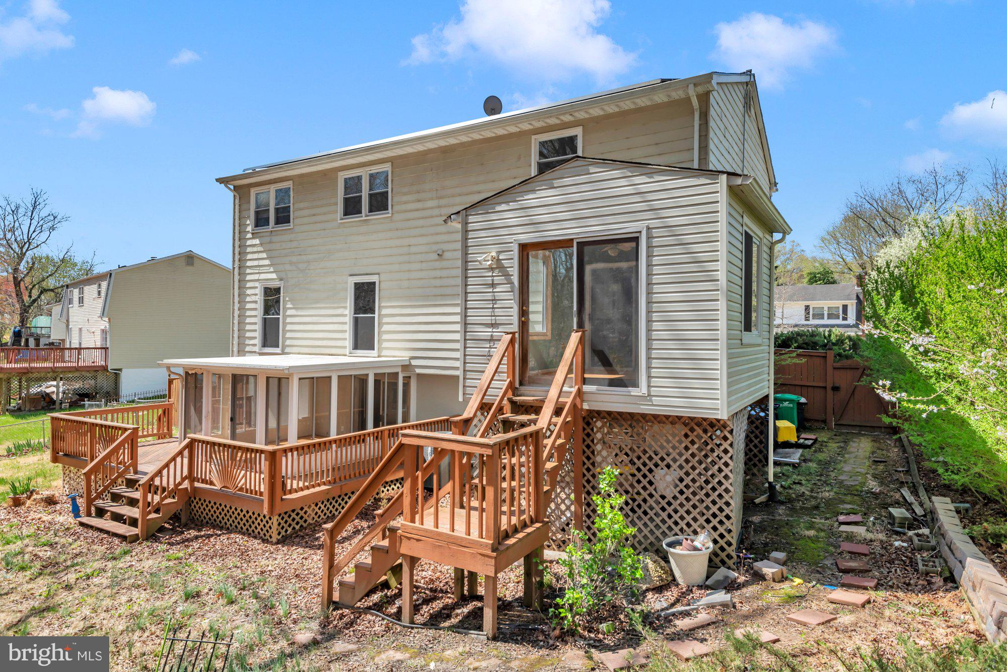 MARLBORO MEADOWS - Residential