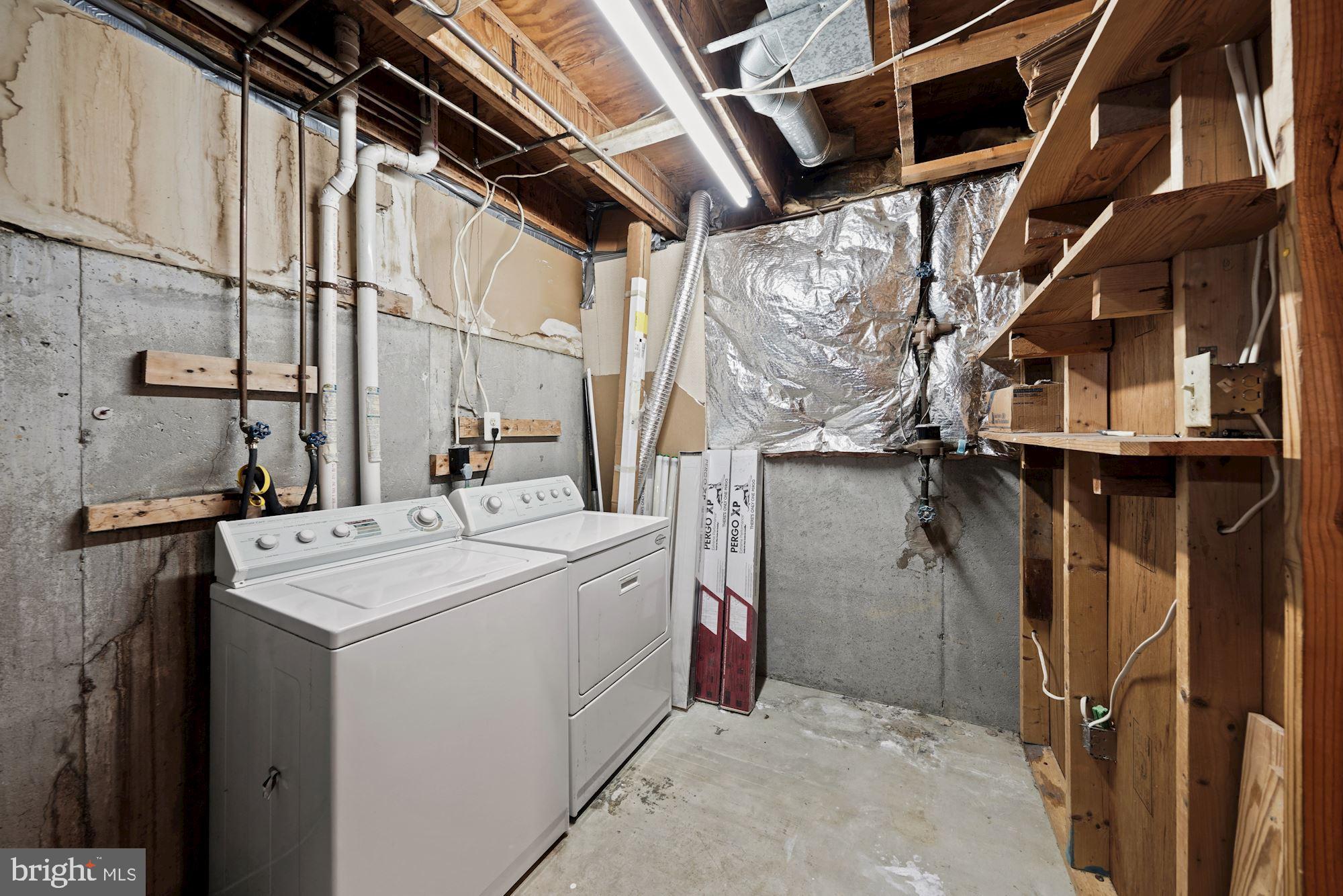 LONGMEAD - Residential Lease