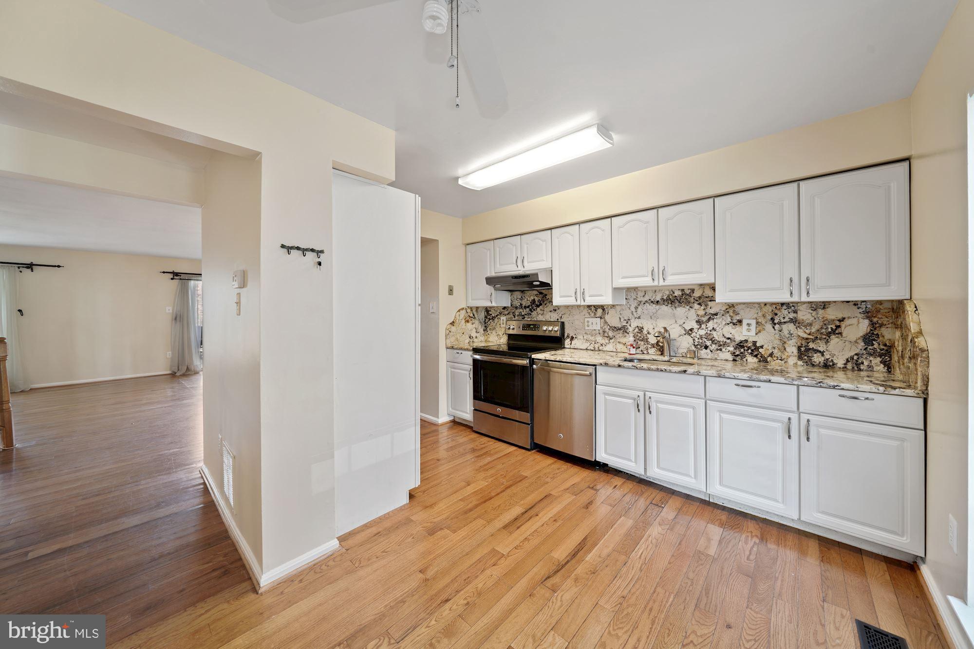 LONGMEAD - Residential Lease