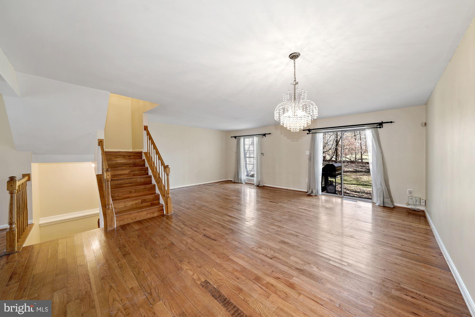 LONGMEAD - Residential Lease