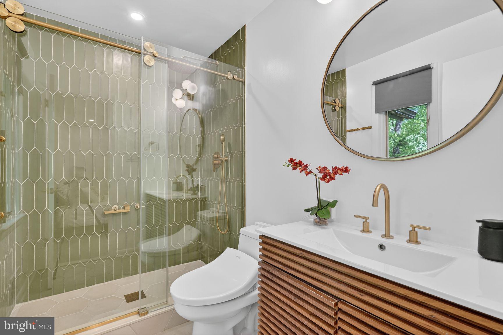 RESTON - Residential