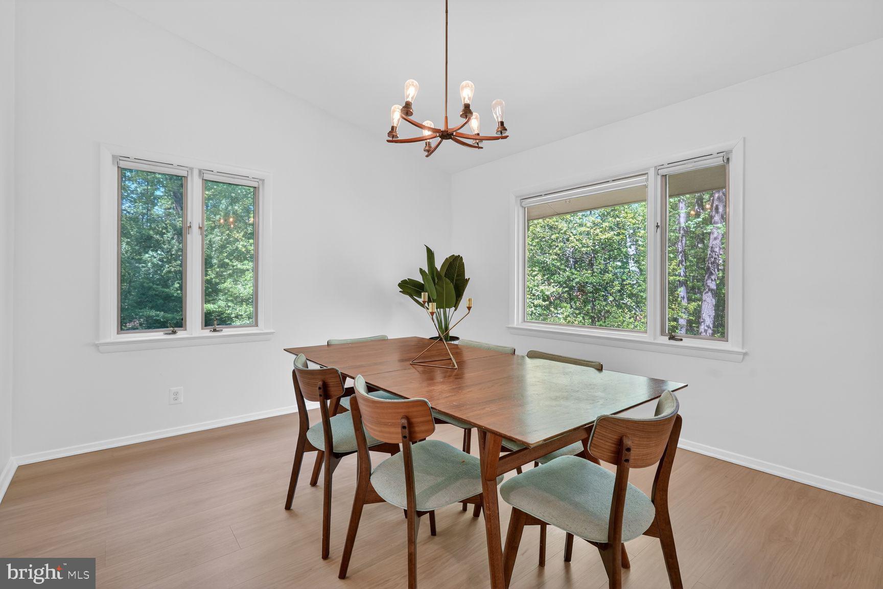 RESTON - Residential