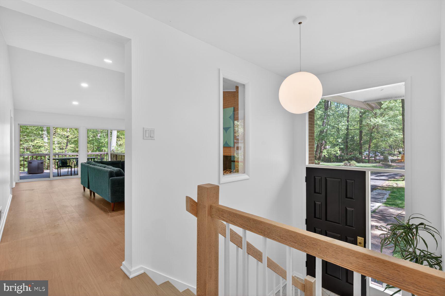 RESTON - Residential