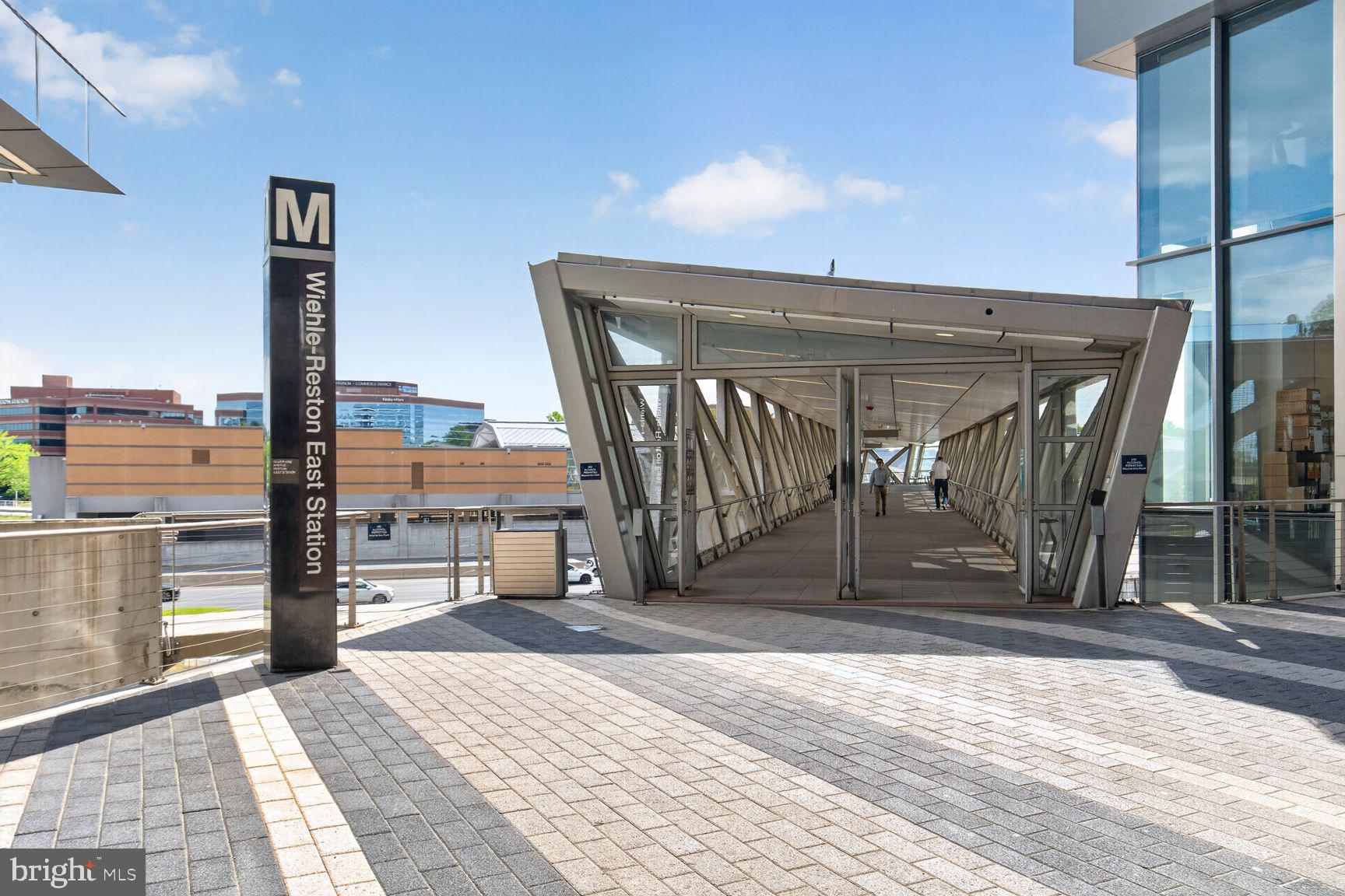 RESTON - Residential