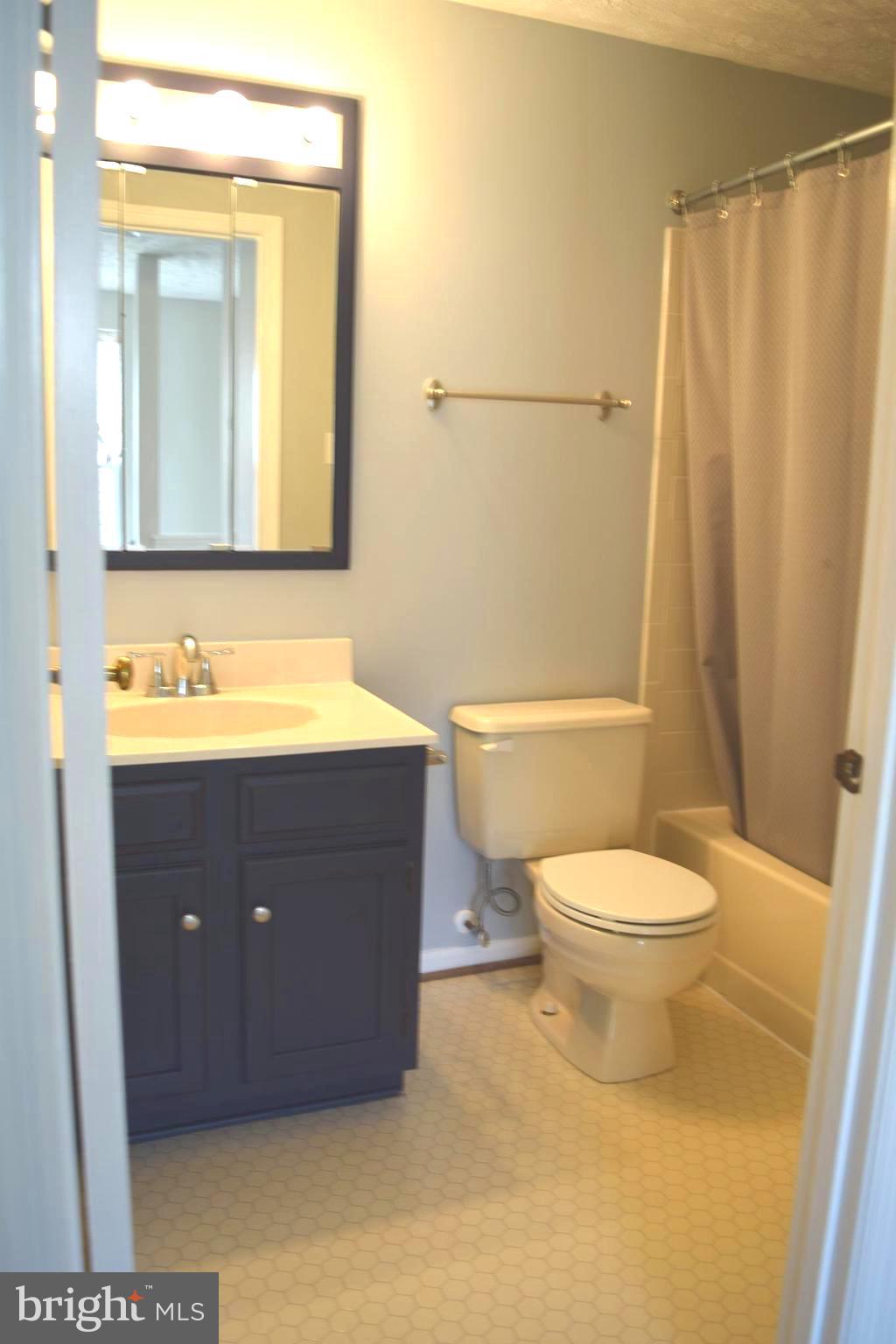 RESTON - Residential Lease