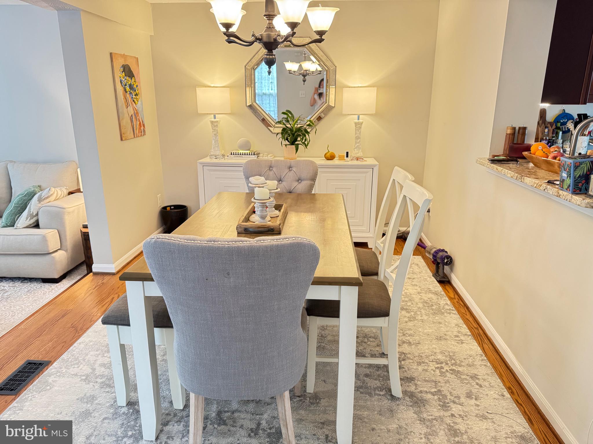 RESTON - Residential Lease