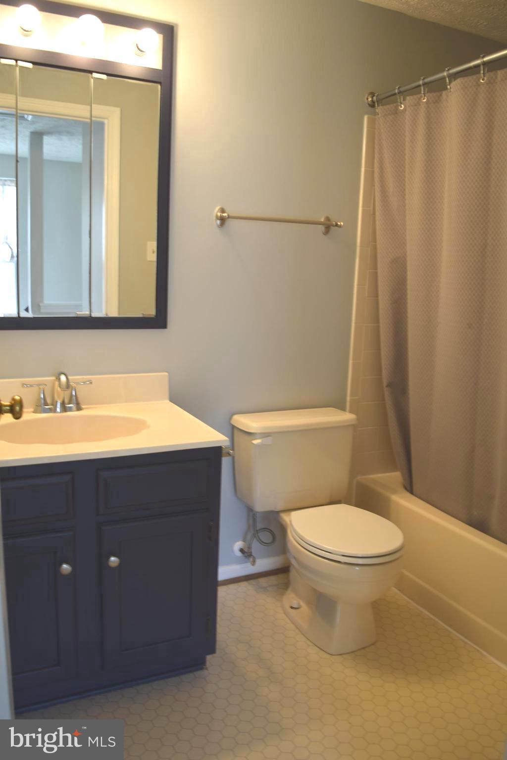 RESTON - Residential Lease