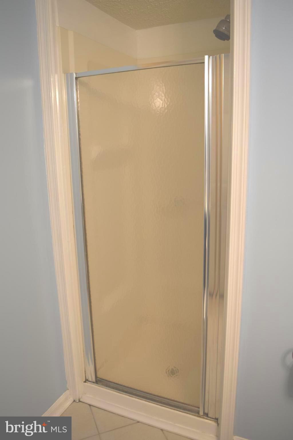 RESTON - Residential Lease