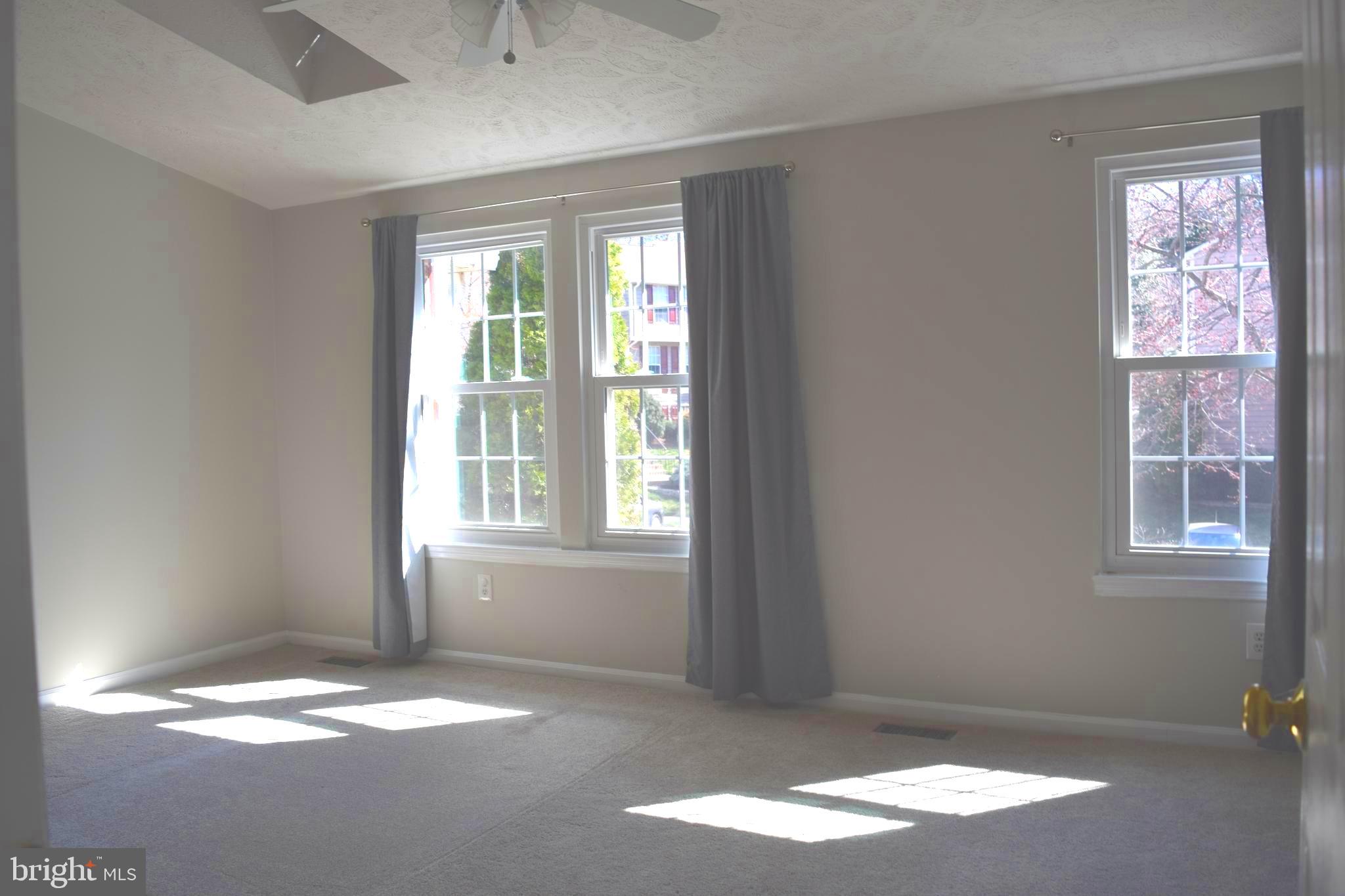 RESTON - Residential Lease