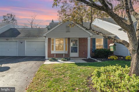 28 FIELDCREST DRIVE MECHANICSBURG PA 17050