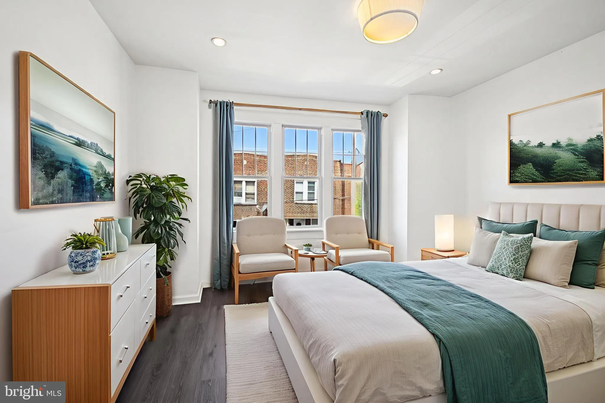 Philadelphia, Pennsylvania 19146, United States, 3 Bedrooms Bedrooms, ,2 BathroomsBathrooms,Residential,Pending,193109